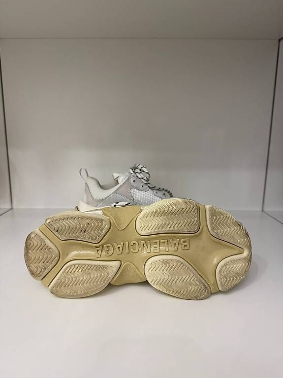 Balenciaga Scarpe da donna: Balenciaga Triple S – Nuovo (secondo la descrizione) da Zürich venduto da ffeti 2