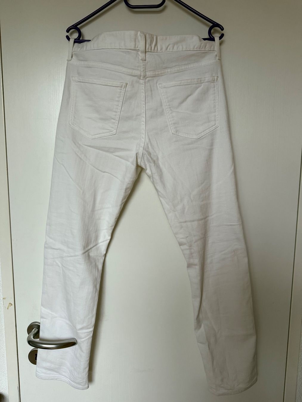 Uniqlo Jeans: Weisse Jeans, Gr. 32, Top Zustand – Usato da Birmensdorf ZH venduto da T_Richard 3