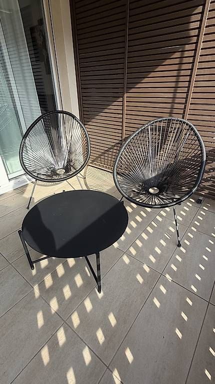 Set di tavolo e panche: Set da balcone  2 sedie  + tavolino – Usato da Pregassona venduto da ron_7q5y