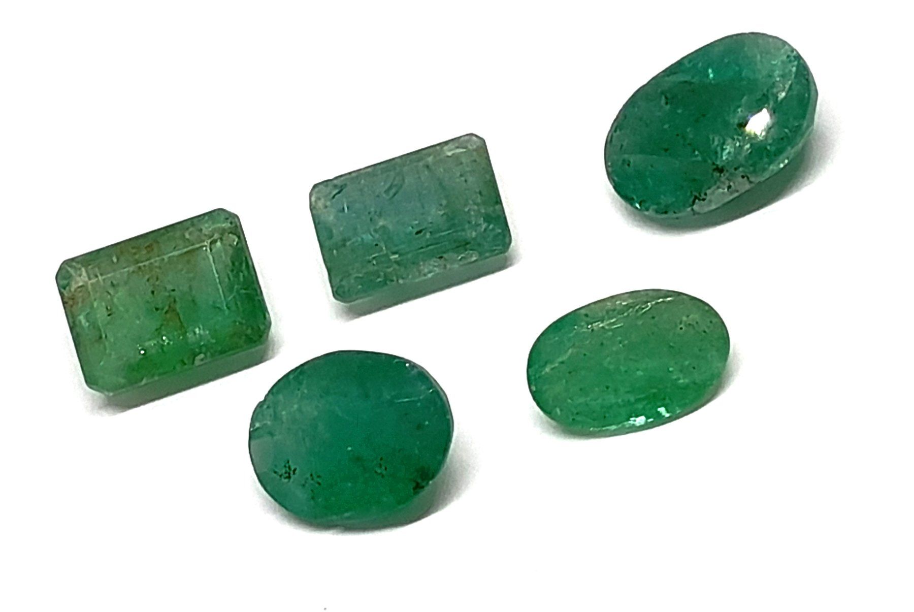 Edelsteine: 5x émeraudes 10.30 ct - CERTIFICAT 700.- Fr – Neu (gemäss Beschreibung) aus Grimisuat von Valgem 2