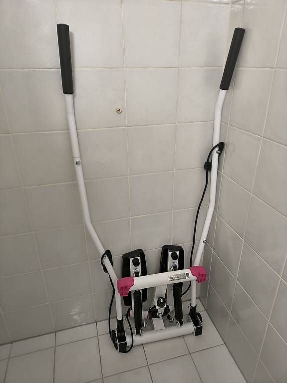 Hometrainer: Stepper neuf HMS S3085 avec élastique pour les bras – Usato da Lausanne venduto da Fabinon 3
