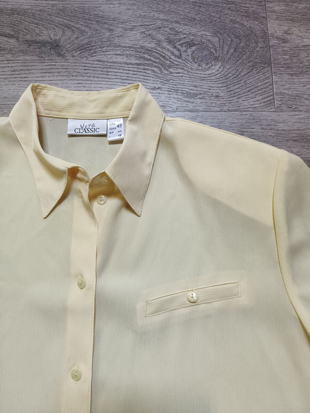 Camicette: Fast neue Vera Classic Bluse 42 – Usato da Bätterkinden venduto da Elefantenzoo 1