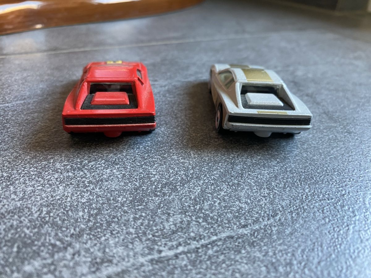 Ferrari Modellautos: Matchbox Ferrari Testarossa + Ferrari 308 GTB  – Gebraucht aus St. Margrethen SG von Alfista_159 4