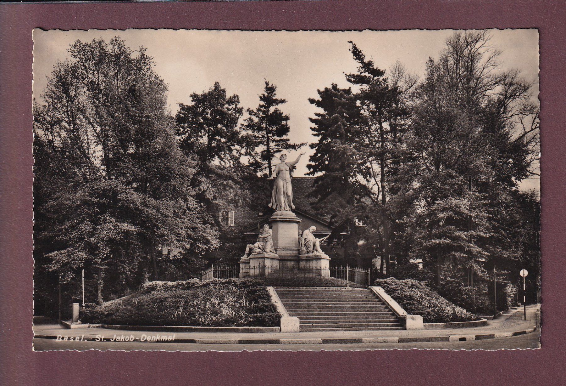 Cartoline postali: BASEL - St. Jakob Denkmal – Usato da Pully venduto da nicecards