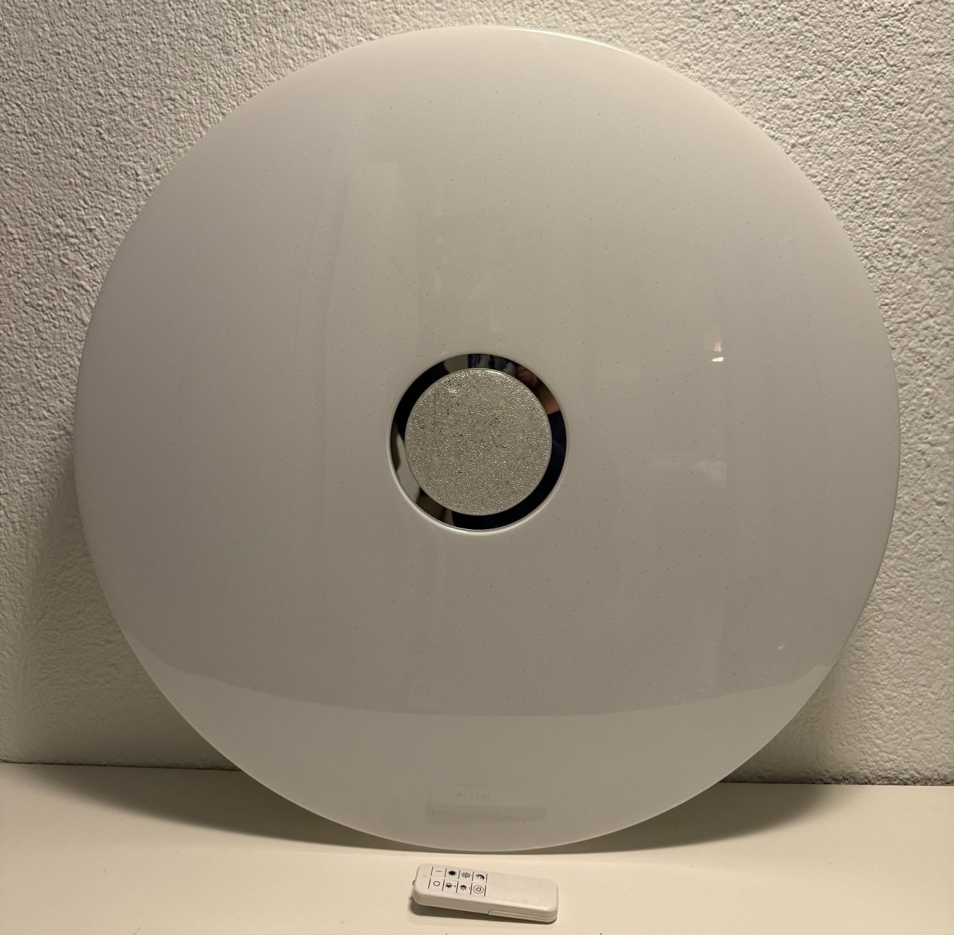 Lampadari & plafoniere: Grosse LED Deckenleuchte / Deckenlampe mit Sternenhimmel / Ø – Usato da Wangen b. Olten venduto da Chess78