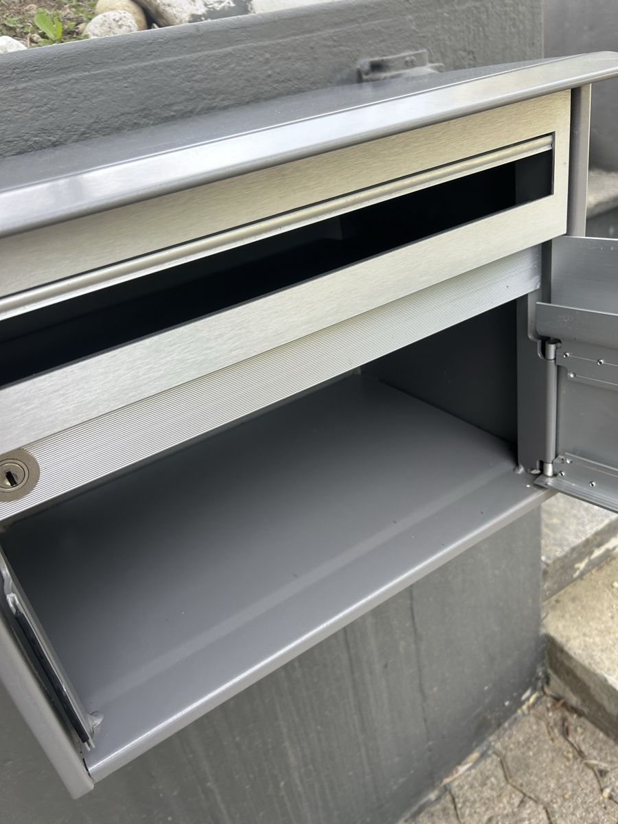 Altro per la casa: Breifkasten grau/silber – Usato da Bottmingen venduto da Jstraehl 3
