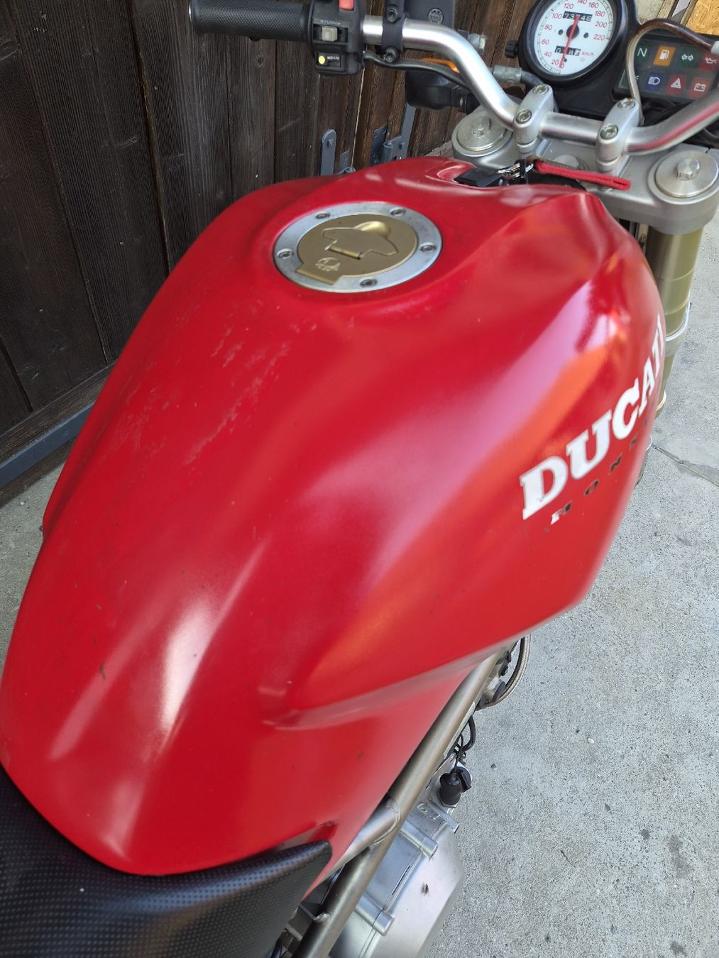 Ducati Strasse: Ducati Monster 900 – Gebraucht aus Kappelen von Patb94 5