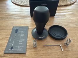 Normcore Kaffeetamper 53.3 mm gefedert schwarz