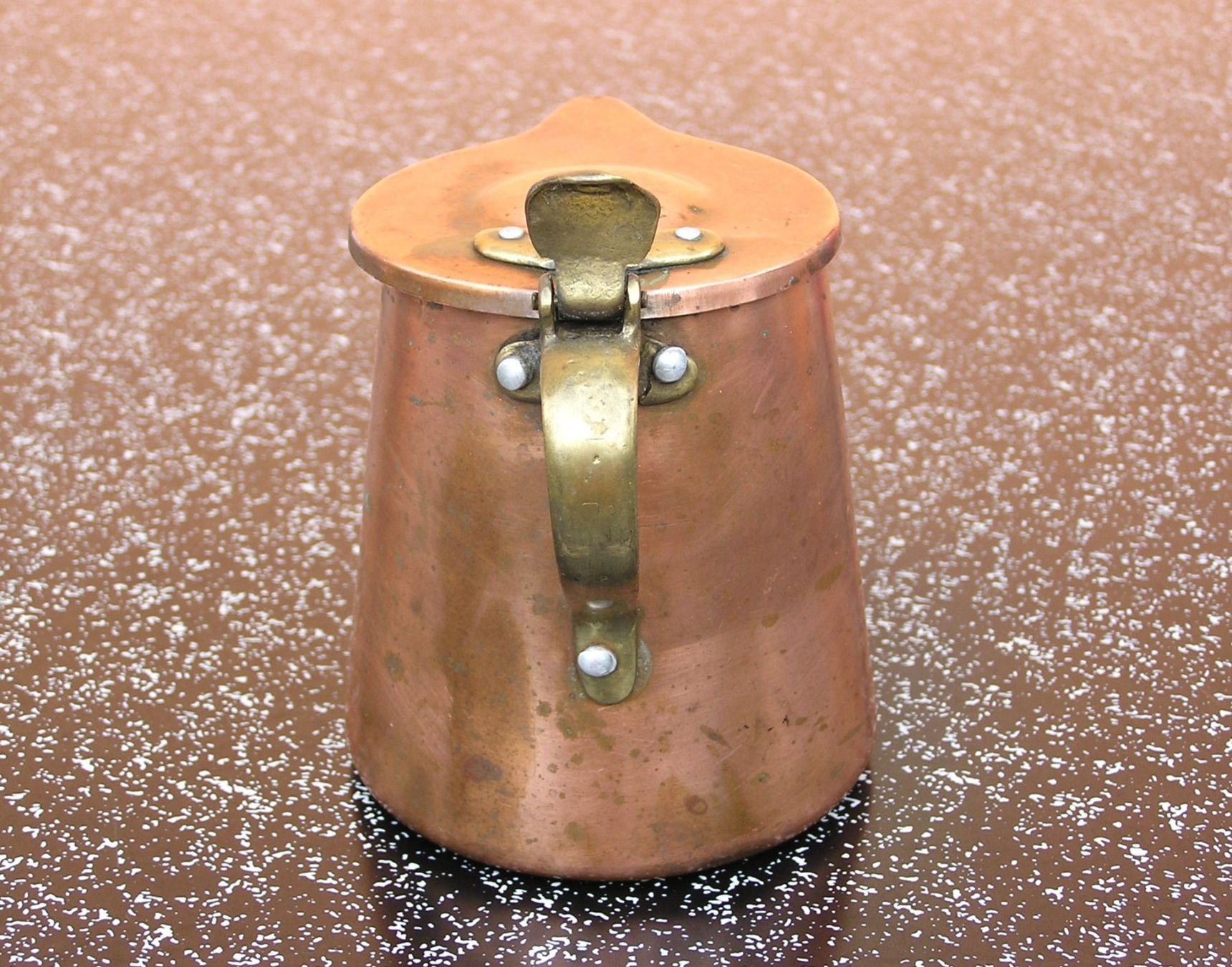 Caraffe: ALTER KUPFERKRUG KANNE – Usato da Grenchen venduto da Antique-hunter 1