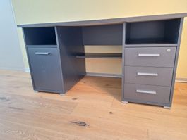 Bürotisch