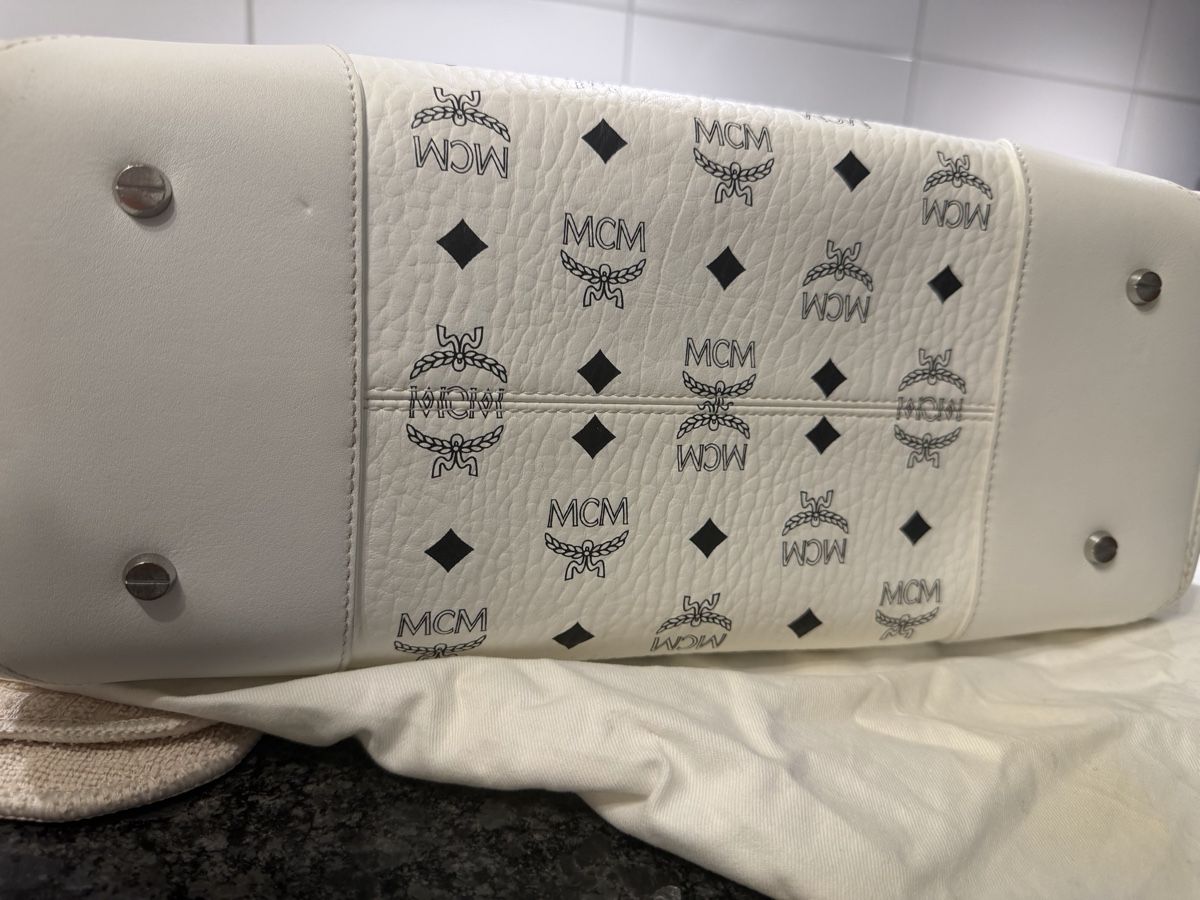 Mcm Sacs: MCM shopper weiß  – D'occasion à Basel par cor_5y8l 2