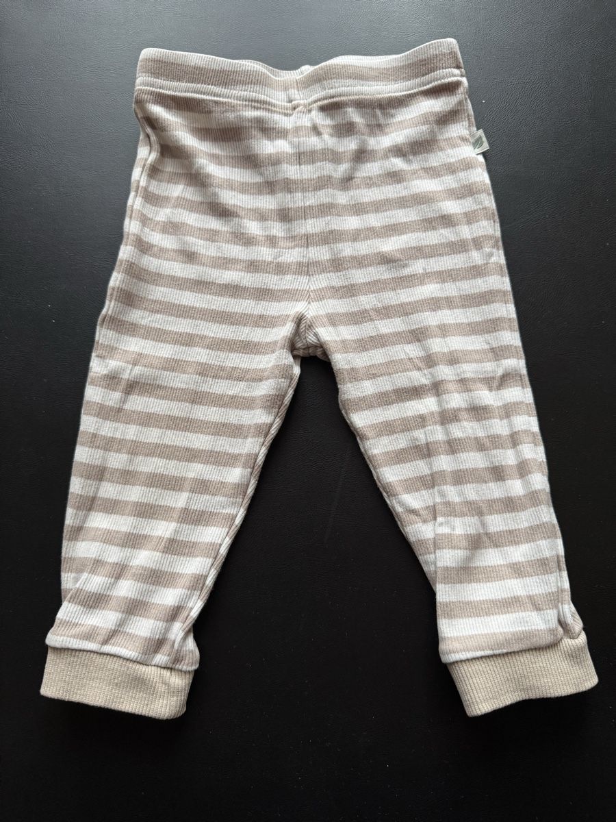 Hosen: Hose Gr. 86/92 und der Sportanzug – Gebraucht aus Ettenhausen TG von phi_2nym 8