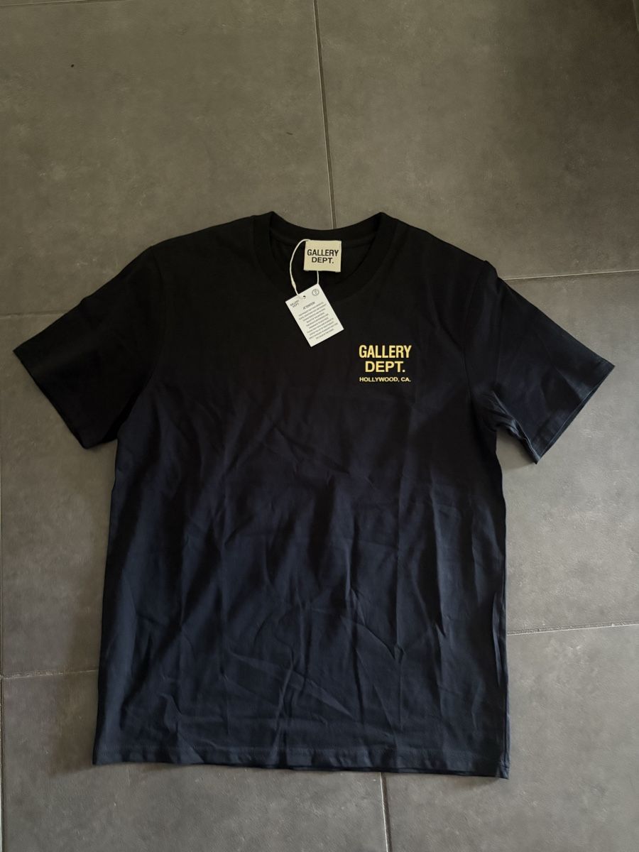 Gallery Dept. T-shirts: Gallery Dept Tshirt – Neuf (Voir description) à Basel par pau_s6pv