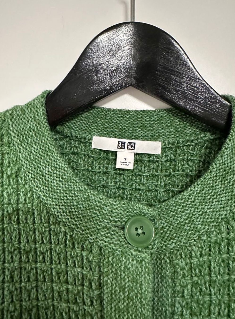 Uniqlo Giacche: UNIQLO Strickjacke Gr. S Grün – Nuovo (secondo la descrizione) da Langenthal venduto da vik_v5ml 2