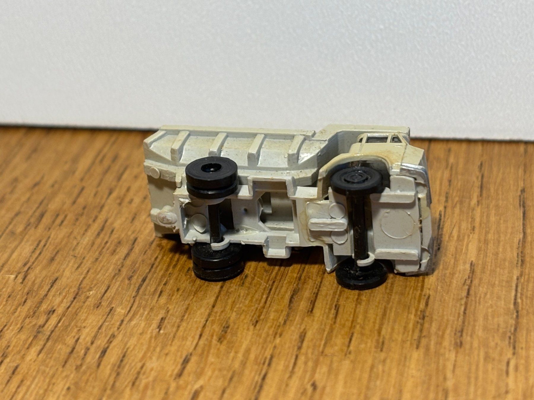 Modelleisenbahnen: *M0633: Kipplastwagen (Spur N) – Gebraucht aus Birsfelden von Birs_25 3