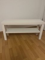 Petite étagère blanche