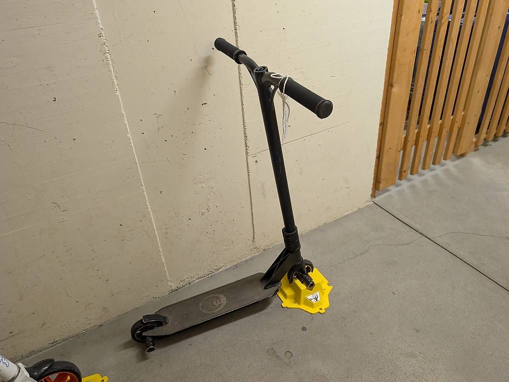 Micro Kickboard: Micro Xtreme Stunt Scooter – Usato da Ittigen venduto da Argi1 4