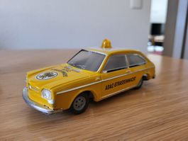 HUKI VW411 250/215 ADAC Strassenwacht