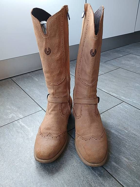 Scarpe da donna: Stiefel Belstaff Wildleder Gr. 40 – Usato da Ramosch venduto da chacarera