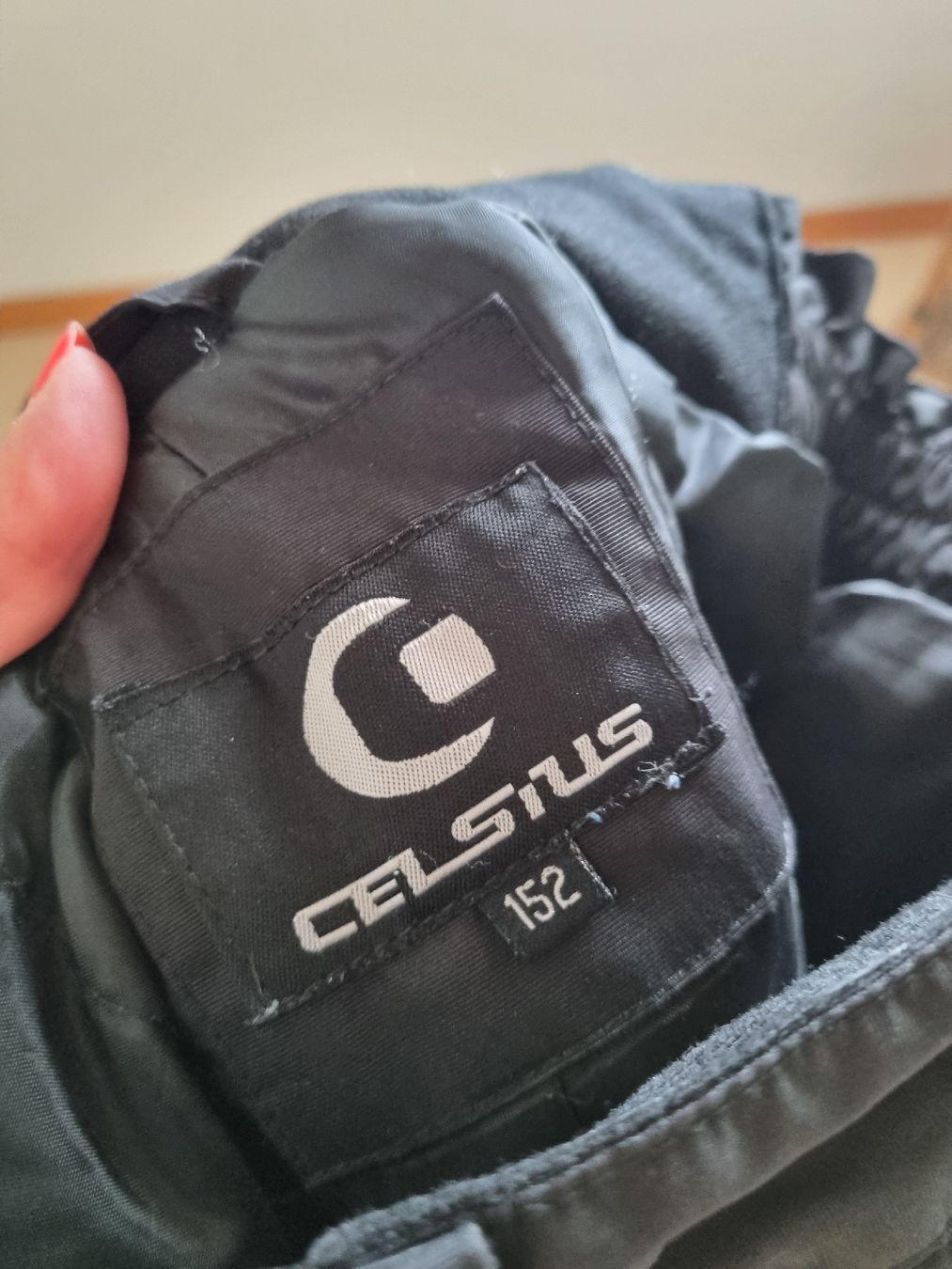 Skis: Celsius Skihose schwarz Gr. 152 top Zustand – D'occasion à Lengnau AG par Endless 8