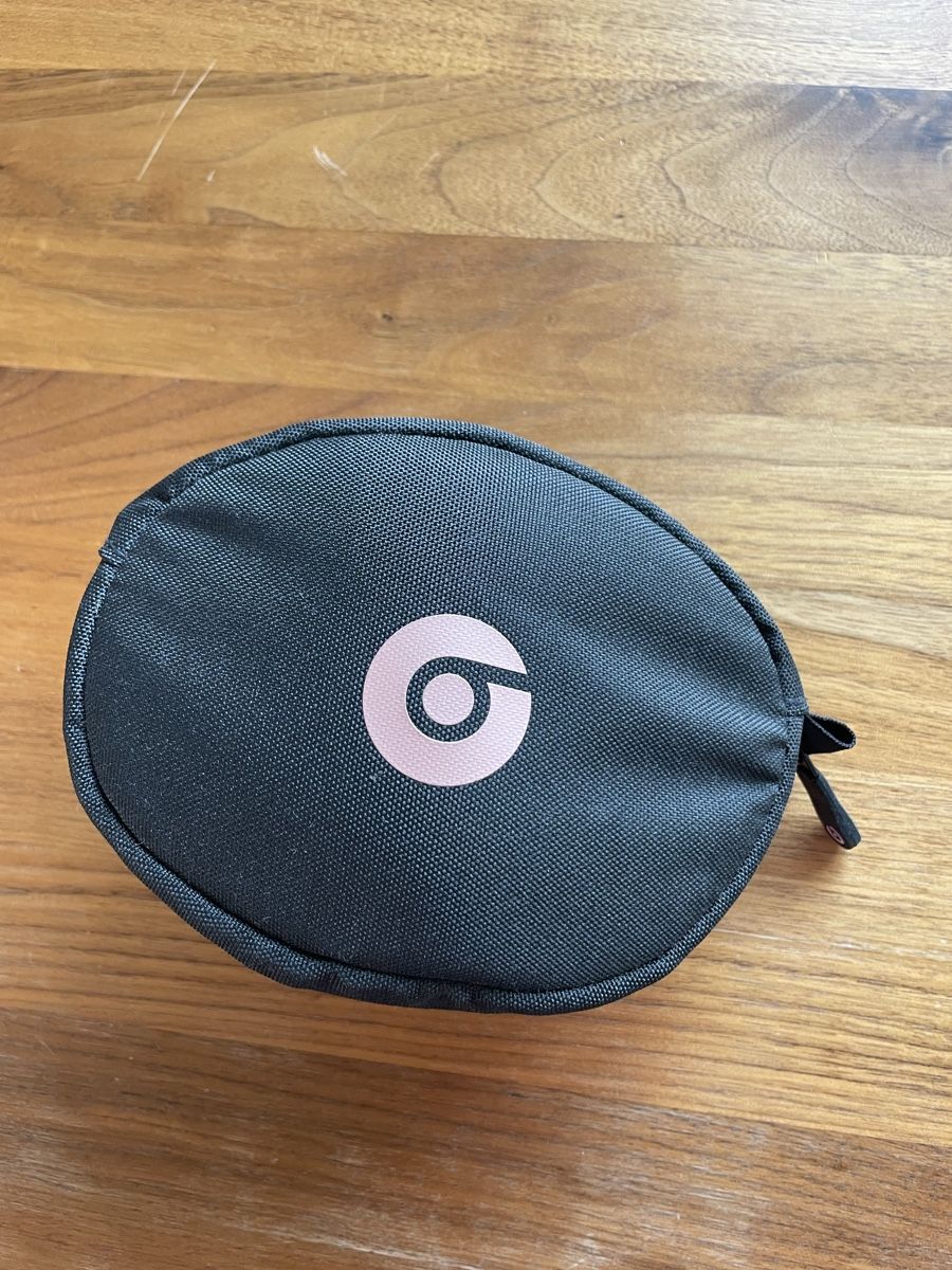 Beats Cuffie: Beats Solo 3  - Rose Gold – Usato da Zürich venduto da Giulia033 1