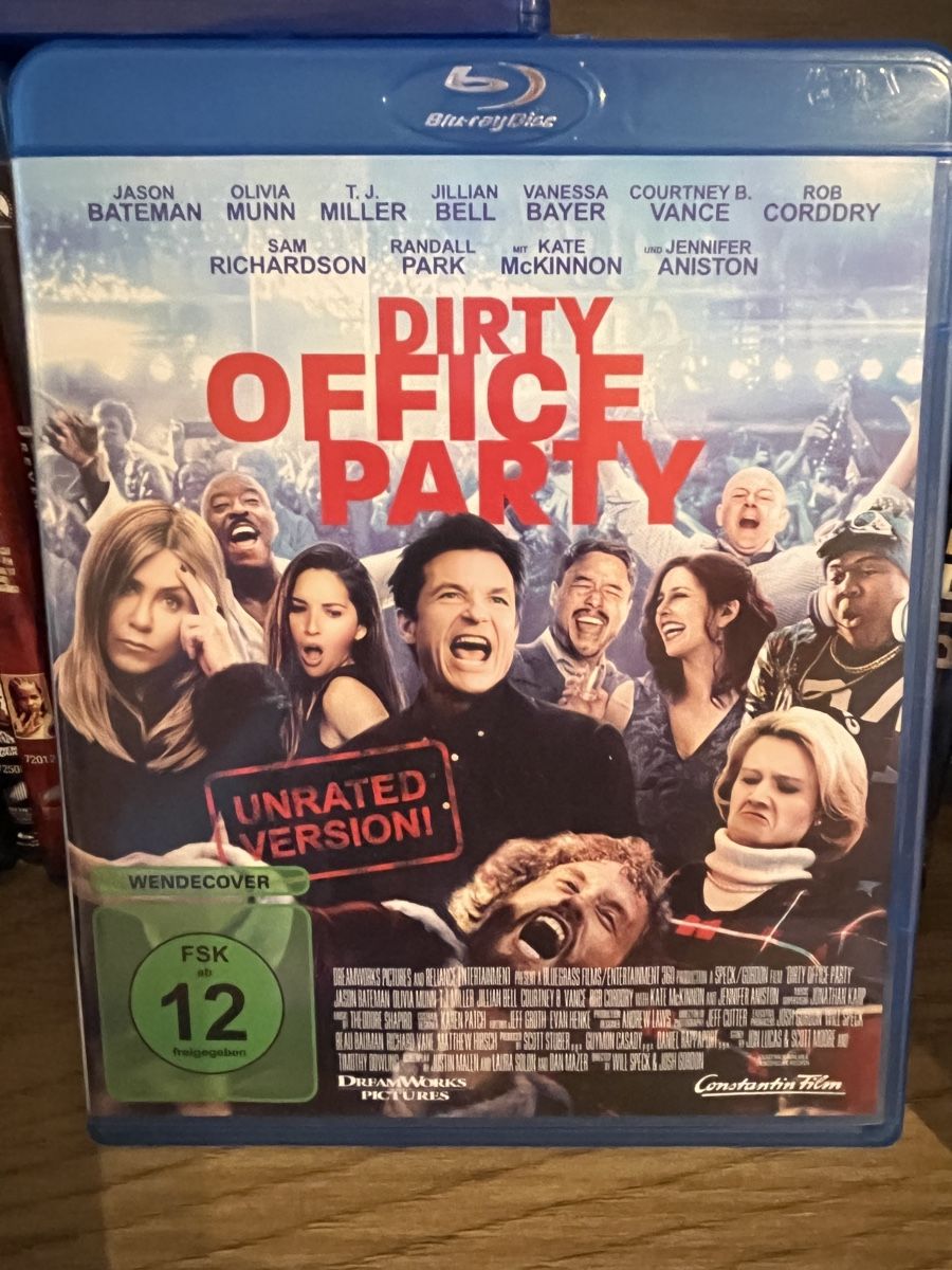 Tutti i DVDs: Dirty Office Party Blu-ray  – Usato da Au ZH venduto da Blur.ay