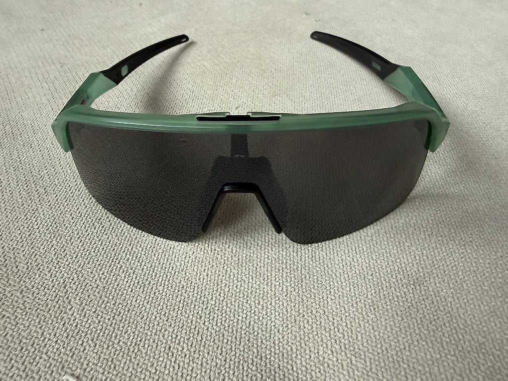 Occhiali & Lenti: Oakley Sonnenbrille – Nuovo (secondo la descrizione) da Tagelswangen venduto da Mantii