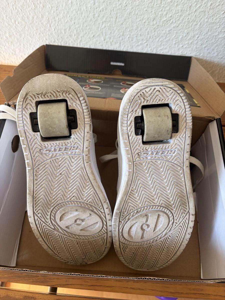 Pattini in linea & Pattini a rotelle: Heelys Rollschuhe weiss Grösse 34 – Usato da Zürich venduto da kobe_one 1