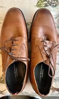 Chaussures en cuir Tommy Hilfiger, pointure 44, comme neuves