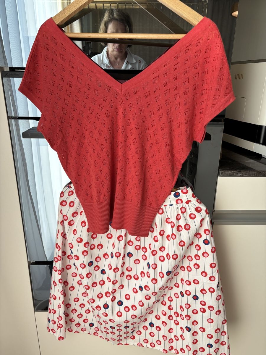 Kleiderpakete: Sommer Set Rock und Shirt – Gebraucht aus Neunkirch von Dama0