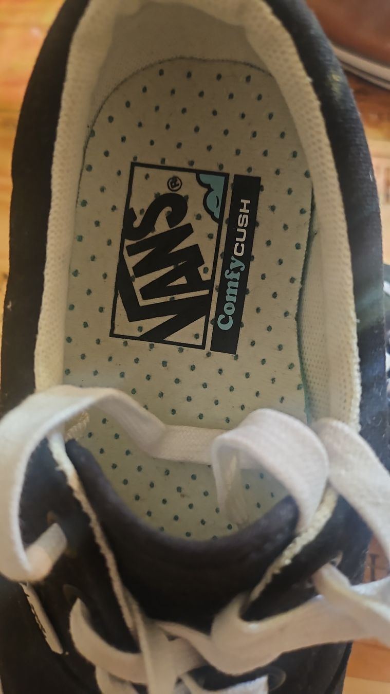 Vans Scarpe da uomo: Schwarze Vans ComfyCush, Grösse 37 – Nuovo (secondo la descrizione) da Zürich venduto da Michaela7 2