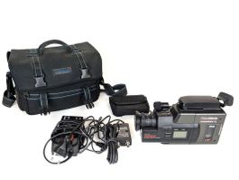 THOMSON VideoMovie VHS- C Camcorder CVM 15P inkl. Tasche