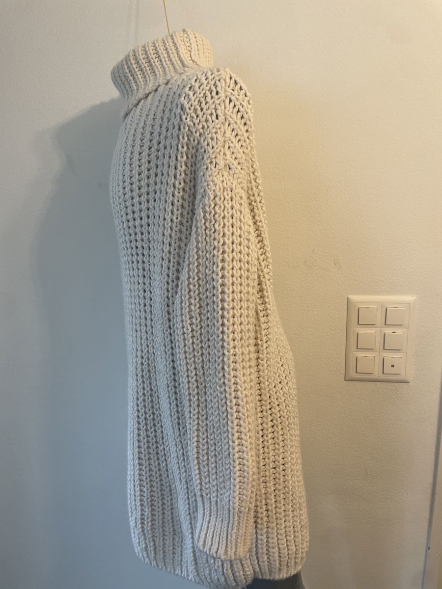 Zara Pullover & Sweatshirts: Kuscheliger Zara Damen Rollkragenpullover Gr. M – Gebraucht aus Winterthur von Lili3435 1