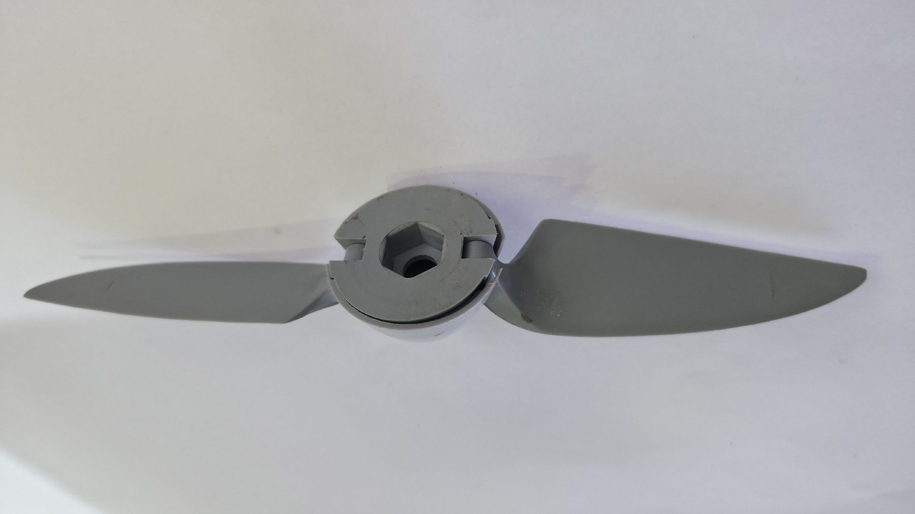 Modellismo RC: RC Graupner Klappluftschraube 8x4.5" Spinner – Usato da Grüningen venduto da scotus82 2