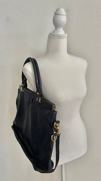 Borse da donna: Tasche Leder dunkelblau – Usato da Volketswil venduto da oli_l2zq 1
