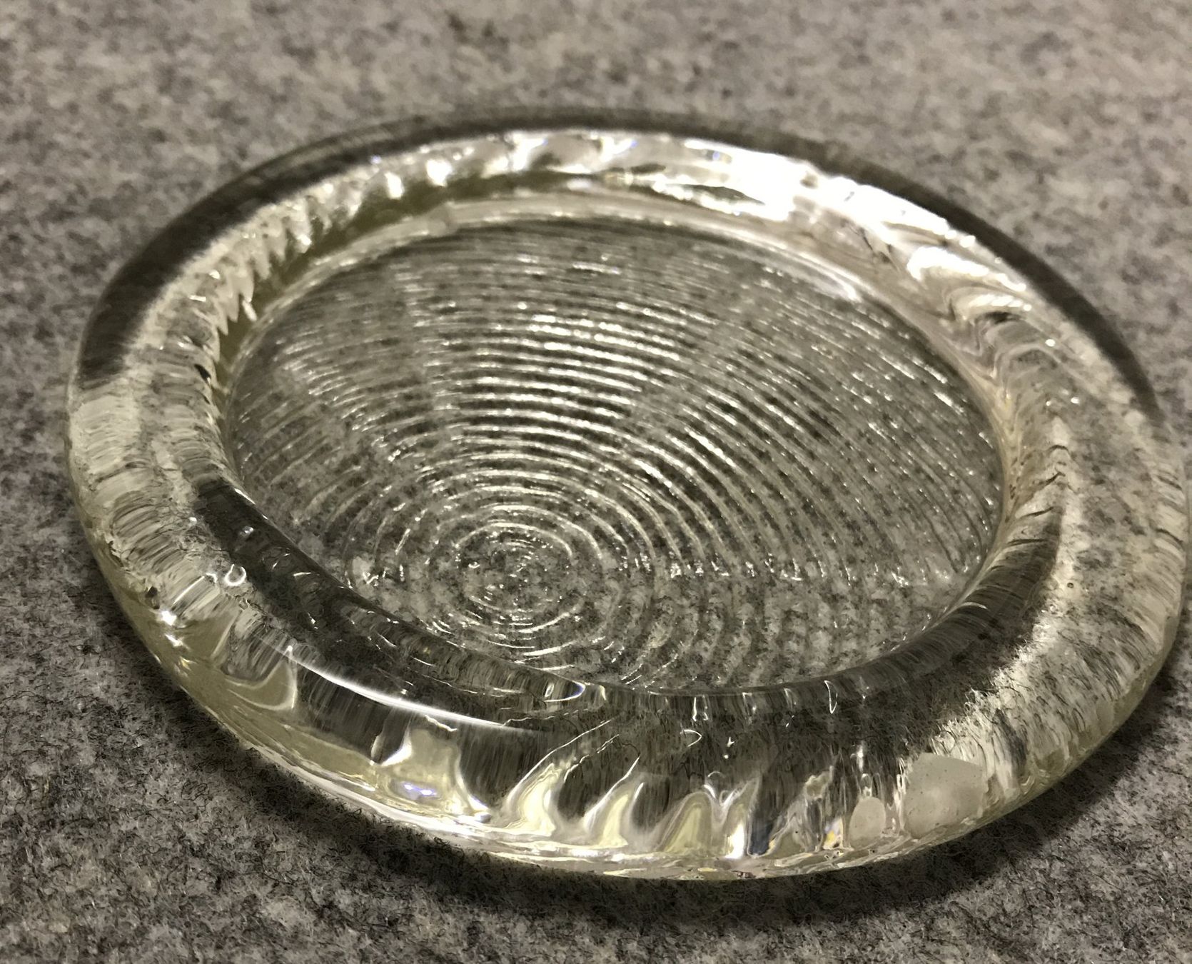 Kerzenständer: Kerzenständer, Kerzenuntersatz Glas – Gebraucht aus Guntershausen von Gloominati