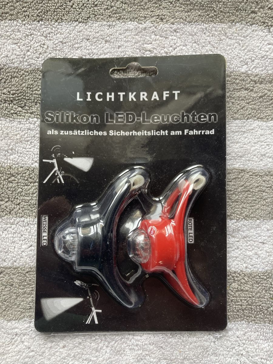 Pezzi di ricambio: LED Velo Licht Sicherheit Neu – Nuovo e nell'imballaggio originale da Aarwangen venduto da to-hirschi