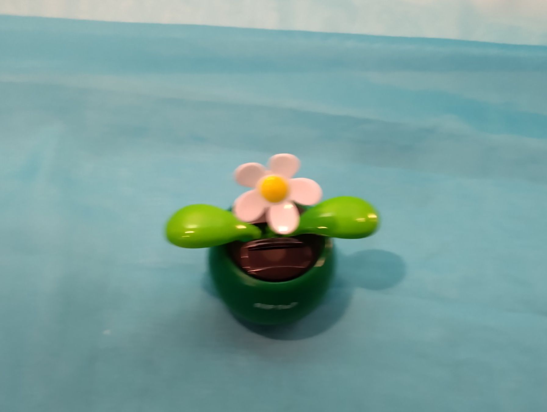 Tutte le decorazioni: FlipFlap Solar Wackelblume, H: 12cm – Nuovo (secondo la descrizione) da Bellach venduto da JingleCherry 1