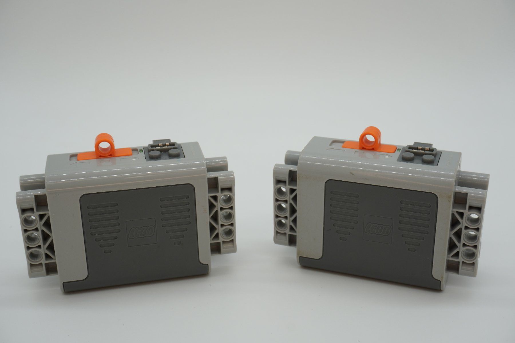 Lego Giocattoli: LEGO Technic Power Functions AA-Batterieboxen (8881) – Usato da Zürich venduto da PWGrZ 2