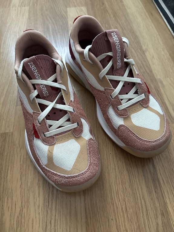 Scarpe da uomo: Nike jordan 42.5 grösse – Usato da Bern venduto da pas_ct5j