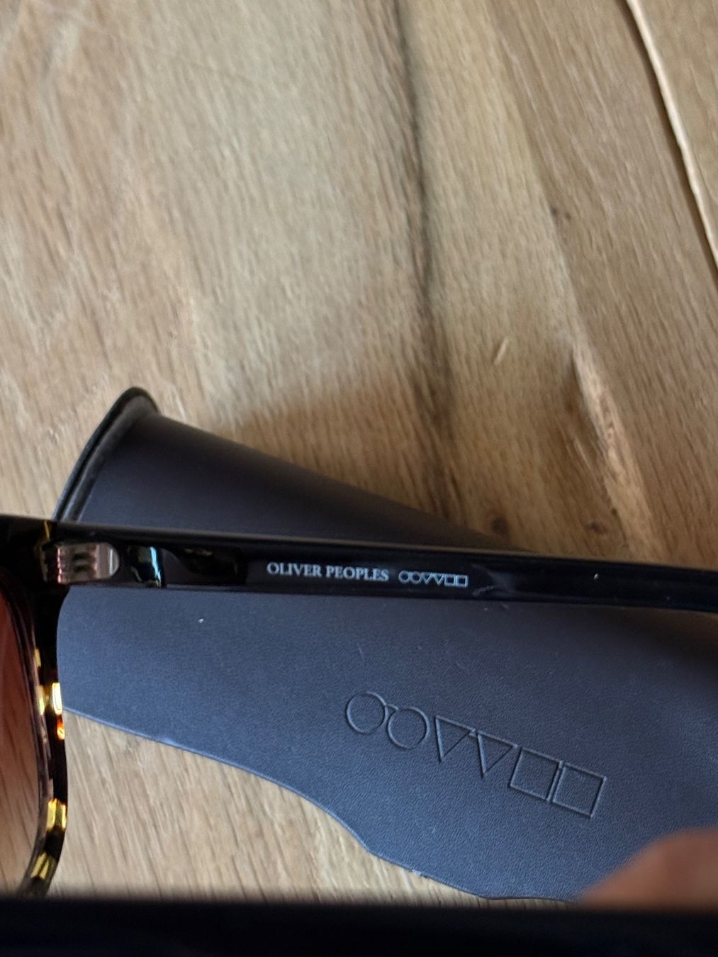 Occhiali & Lenti: Oliver Peoples Sunglasses – Usato da Zürich venduto da Larazade 3