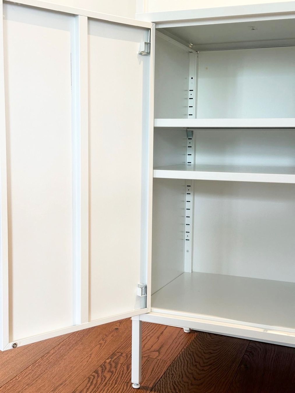 Ikea Cassettiere: IKEA LIXHULT Kommode Spind  Schrank – Nuovo (secondo la descrizione) da Wettingen venduto da rog_fhz5 6