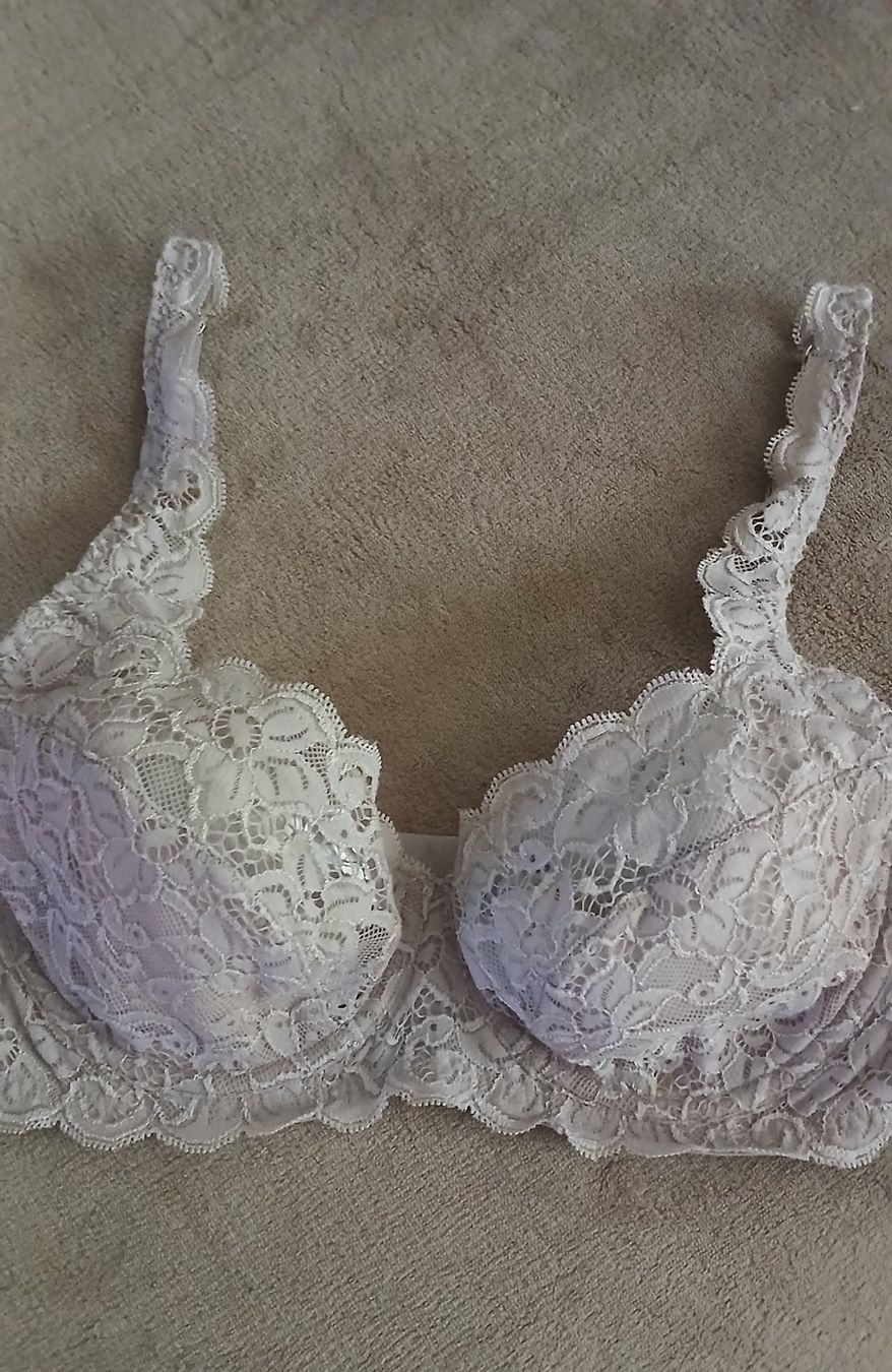 Hanro Altra biancheria intima: HANRO SPITZE BÜGEL BH 85 B BEIGE – Usato da Villa Luganese venduto da luxlady 1