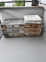 DIY Palettenbank mit Schubladen - Gratis!