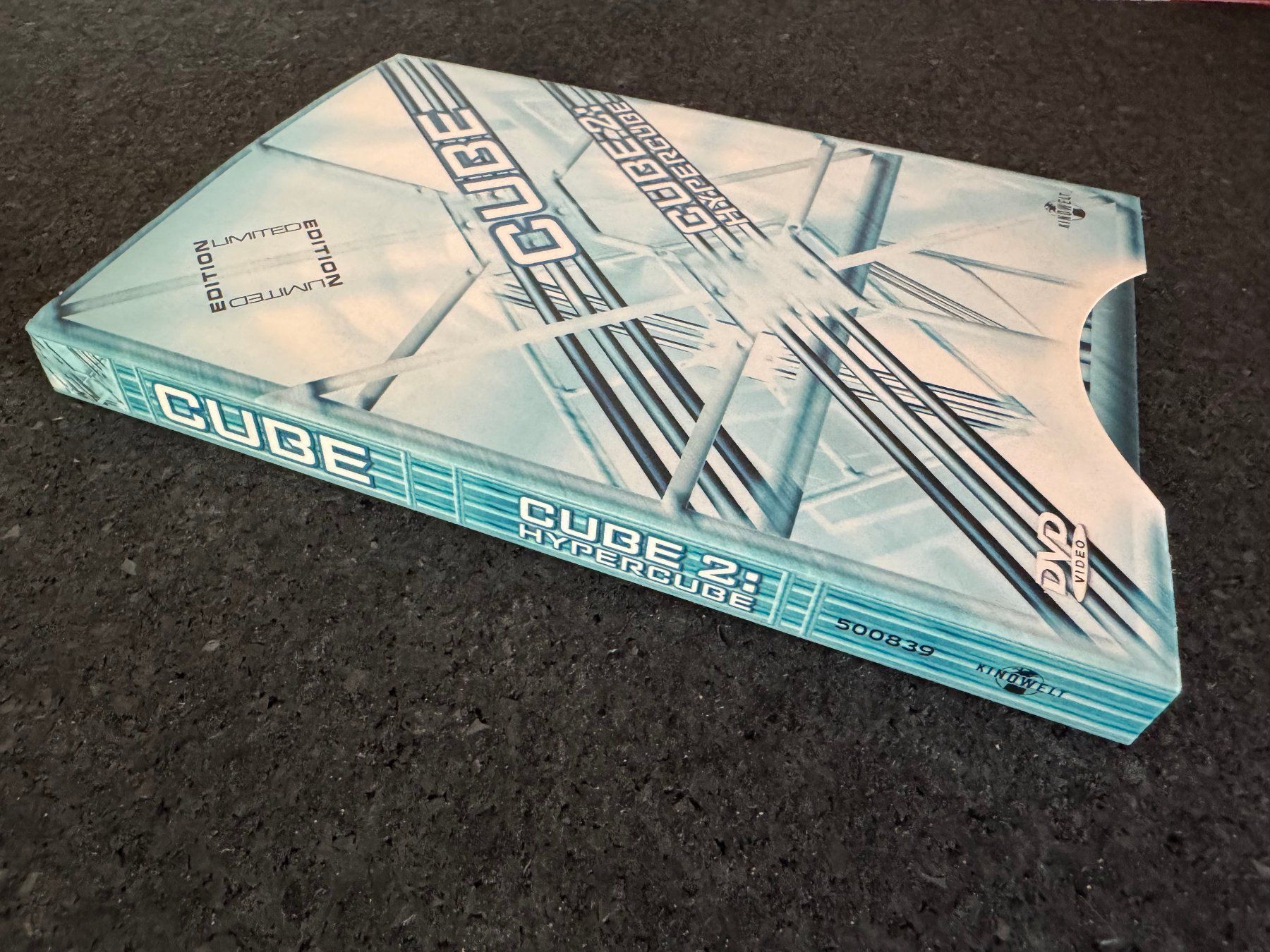 Tous les DVDs: CUBE / CUBE 2: Hypercube Limited Edition DVD's DE/EN – D'occasion à Fribourg par tschjoly 6