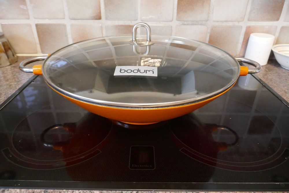 Gemüsepfanne, Wok, Bodum, 37cm mit Glasdeckel | Kaufen auf Ricardo