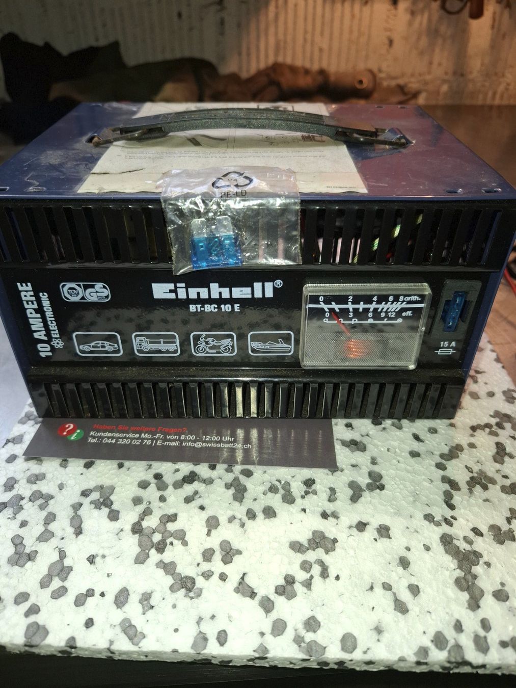 Einhell Chargeurs de batterie: Batterie-Ladegerät 12V – D'occasion à Hettlingen par Forest2