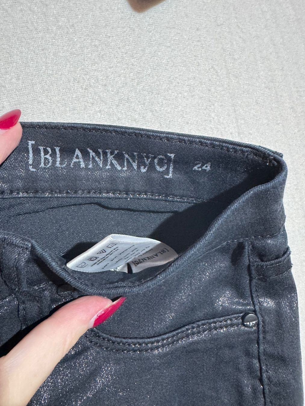 Jeans: Glänzende Jeans von Blanknyc Gr. 24 – Usato da Grosswangen venduto da SALE_SALE_SALE 3
