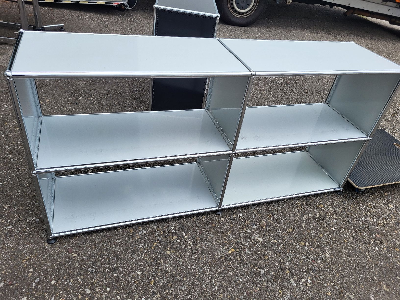 USM Scaffali: USM Regal lichtgrau – Usato da Dietlikon venduto da Yul_yy9w
