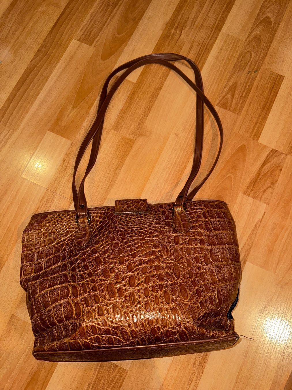 Borse da donna: Monti Belli Italia Handtasche – Usato da St. Gallen venduto da mai_gd7k 1
